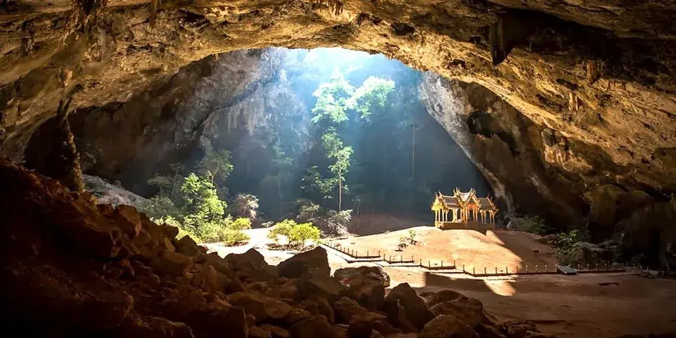 Eco Cave Gardens