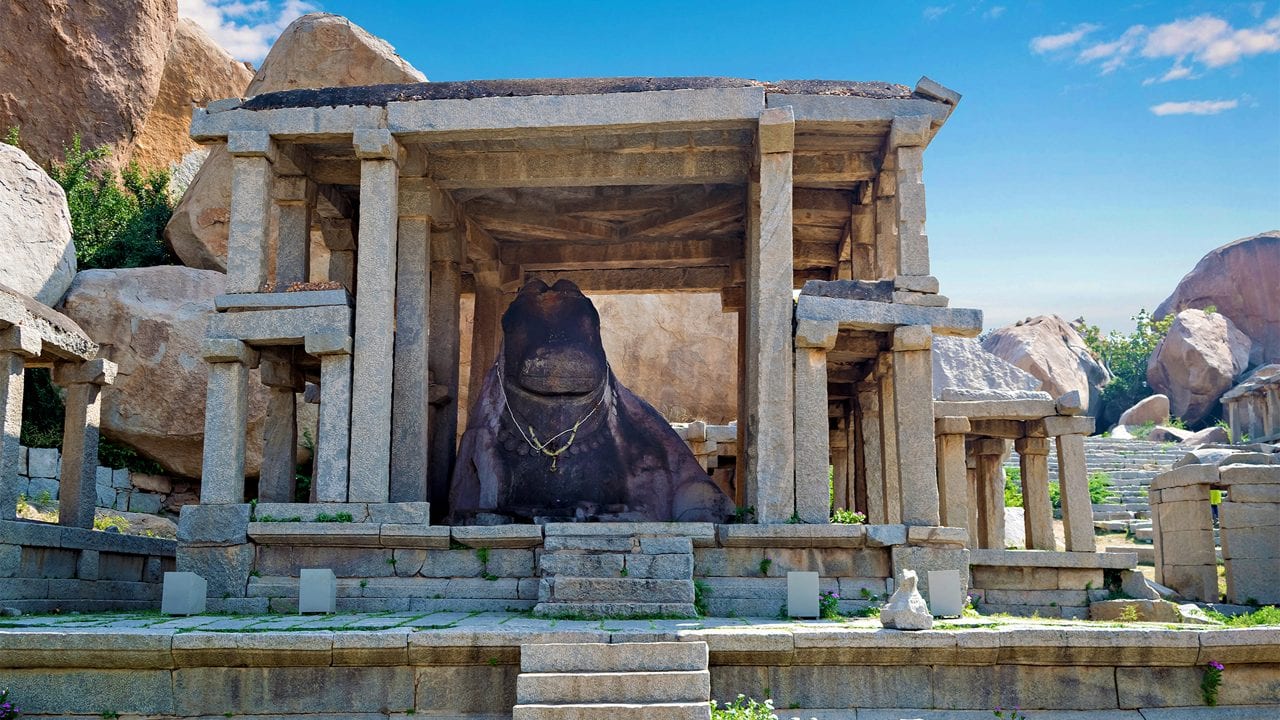 Monolith Bull